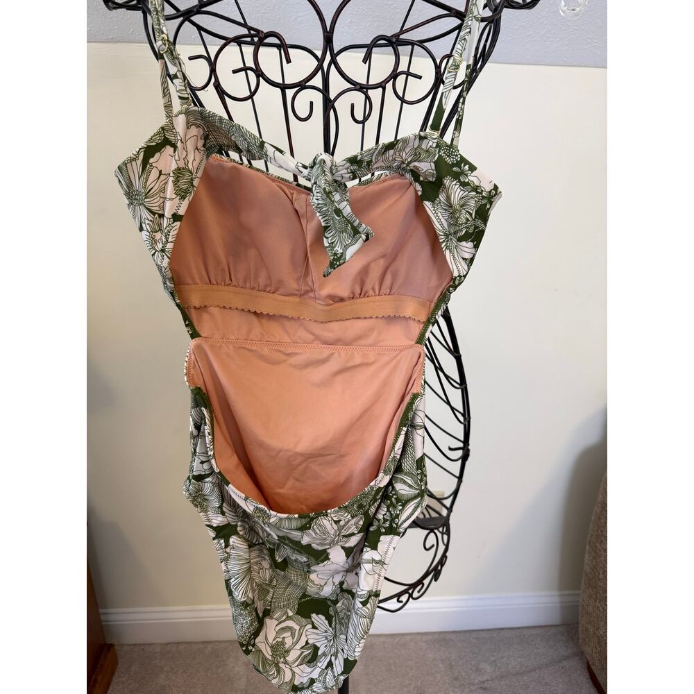 J. Crew Floral green Bathing Suit sz 4 sexy back one piece swimwear swimsuit - Picture 2 of 4
